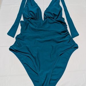 Cupshe Vibrant Blue/Green Hue One-Piece Swimsuit